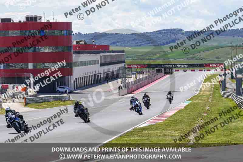 cadwell no limits trackday;cadwell park;cadwell park photographs;cadwell trackday photographs;enduro digital images;event digital images;eventdigitalimages;navarra;no limits trackdays;peter wileman photography;racing digital images;trackday digital images;trackday photos